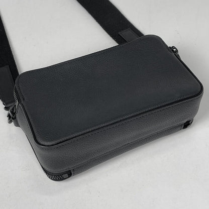 Louis Vuitton Alpha Wearable Wallet Shoulder Bag LV Aerogram Leather Noir — view 2