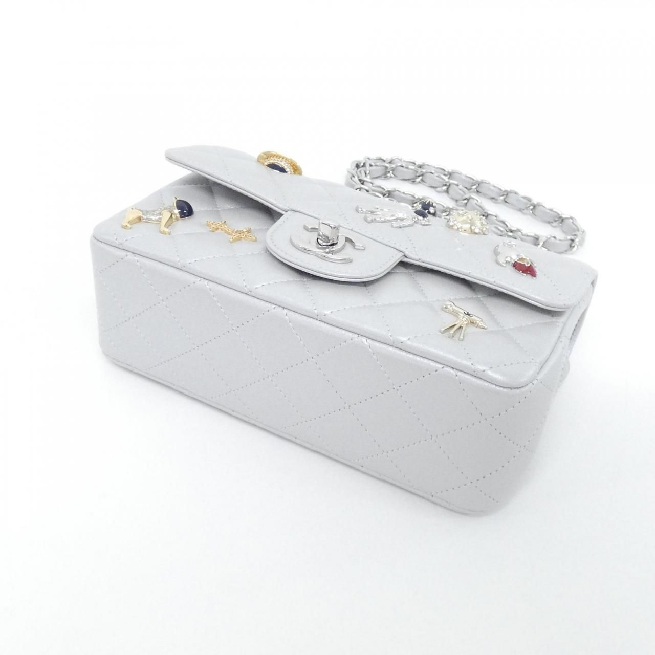 Chanel Shoulder Bag Silver — view 3