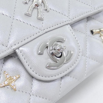 Chanel Shoulder Bag Silver — view 4