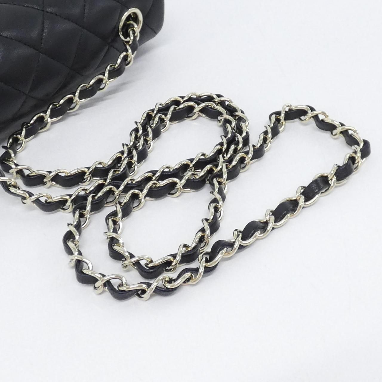 Chanel Shoulder Bag Black — view 5