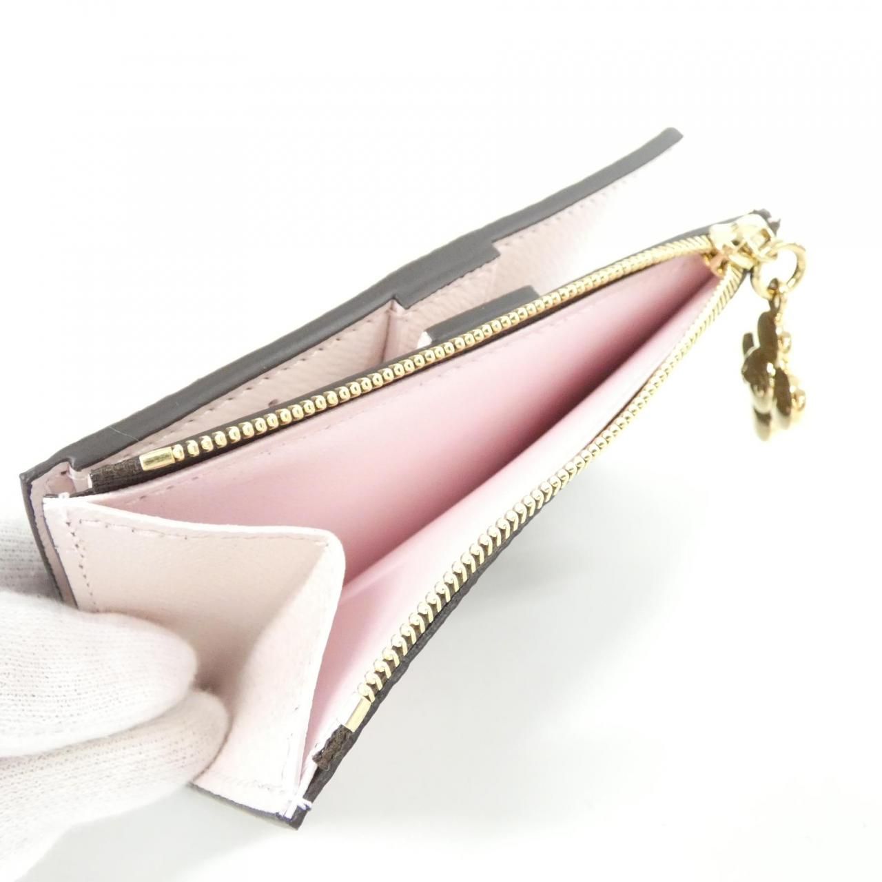 Louis Vuitton Monogram Portefeuille Lisa Wallet — view 6