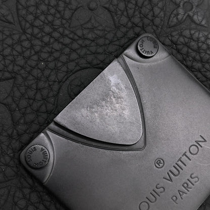 Louis Vuitton Taurillon Monogram S Lock Vertical Wearable Wallet Shoulder — view 6