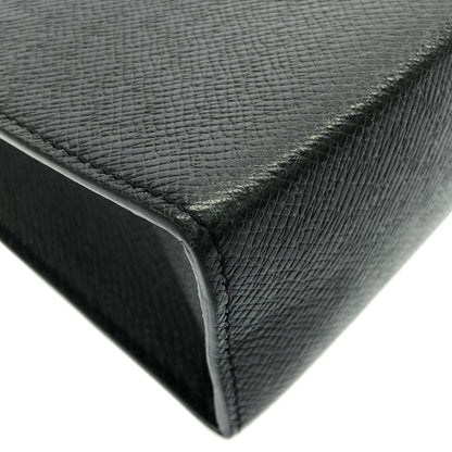 Louis Vuitton Taiga Pochette Voyage — view 2