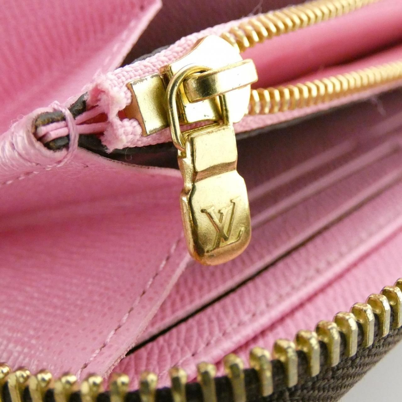 Louis Vuitton Monogram Zippy Wallet — view 7