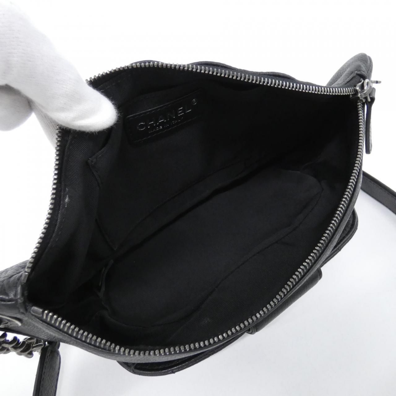 Chanel Waist Bag Belt Bag Black — view 6