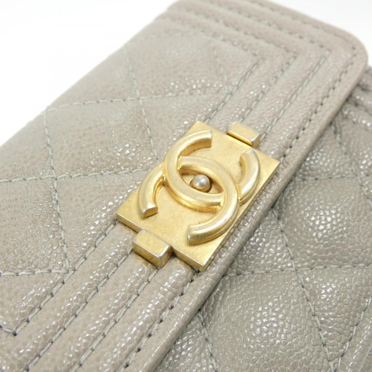 Chanel Boy Line Wallet — view 4