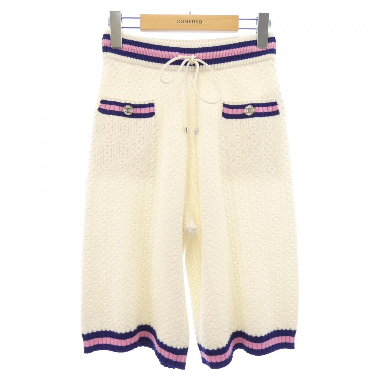 Chanel Shorts Beige