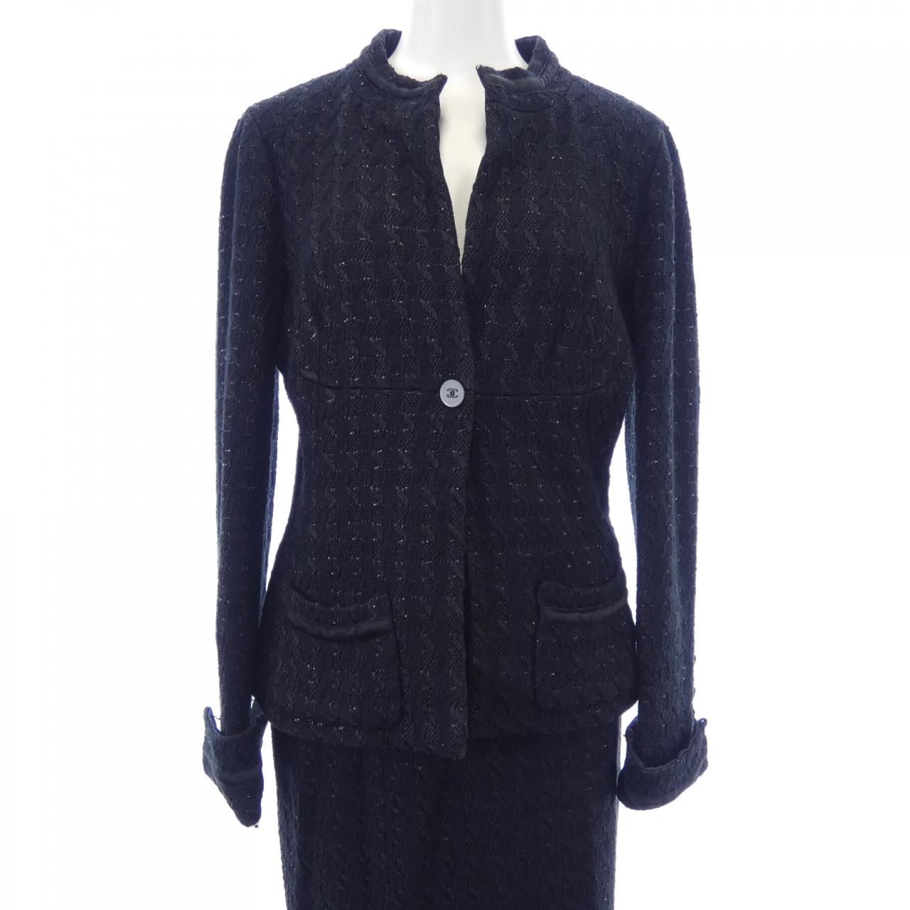 Chanel Vintage Suit Black