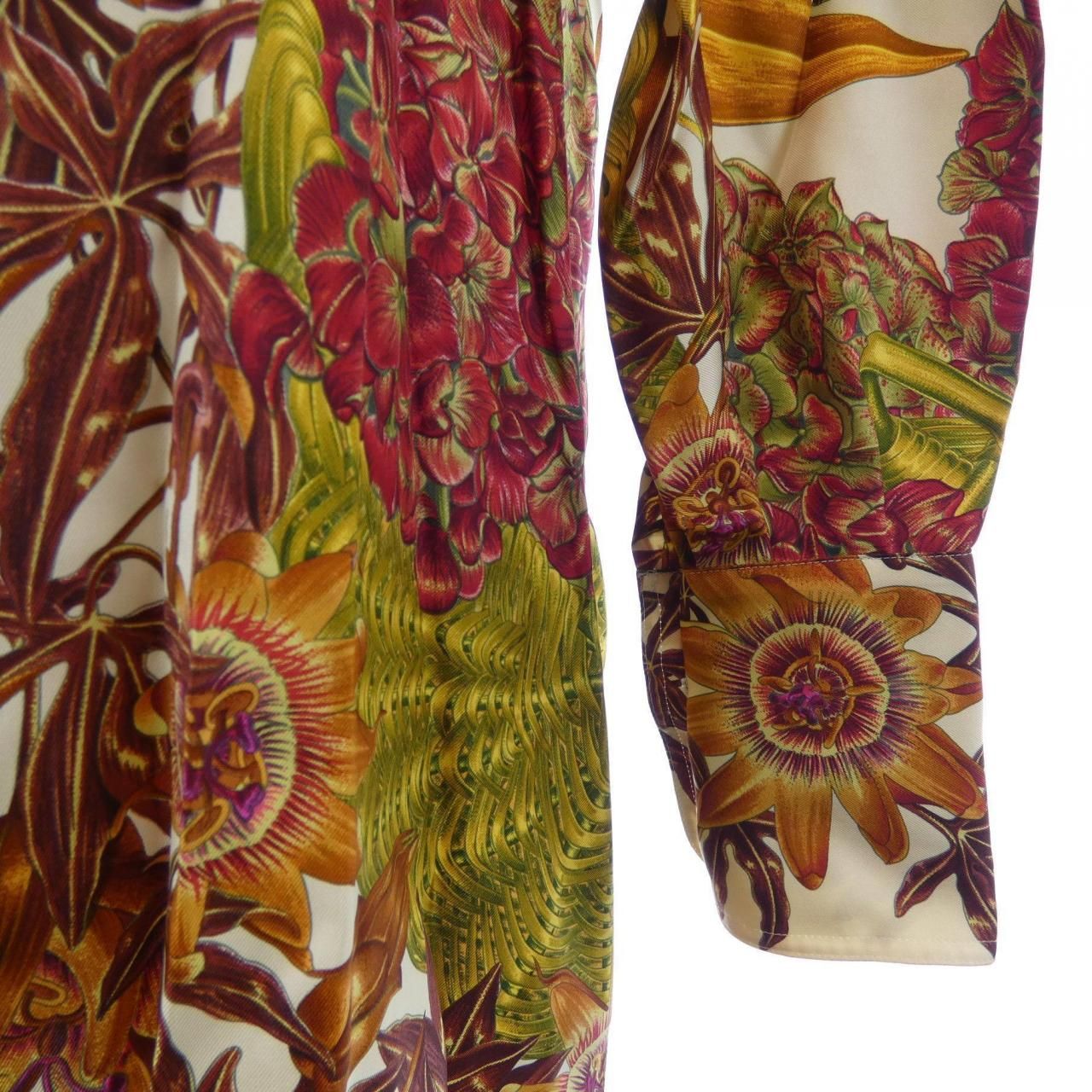 Hermes Vintage Passiflores Twill Reine Shirt — view 6