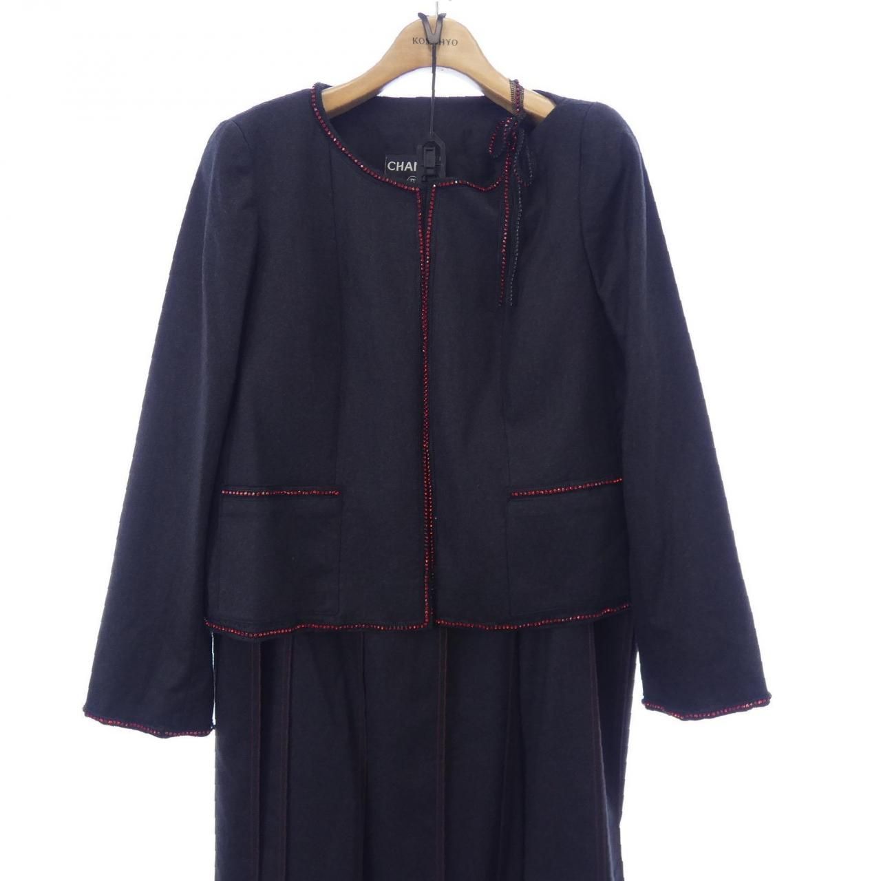 Chanel Vintage Suit Black