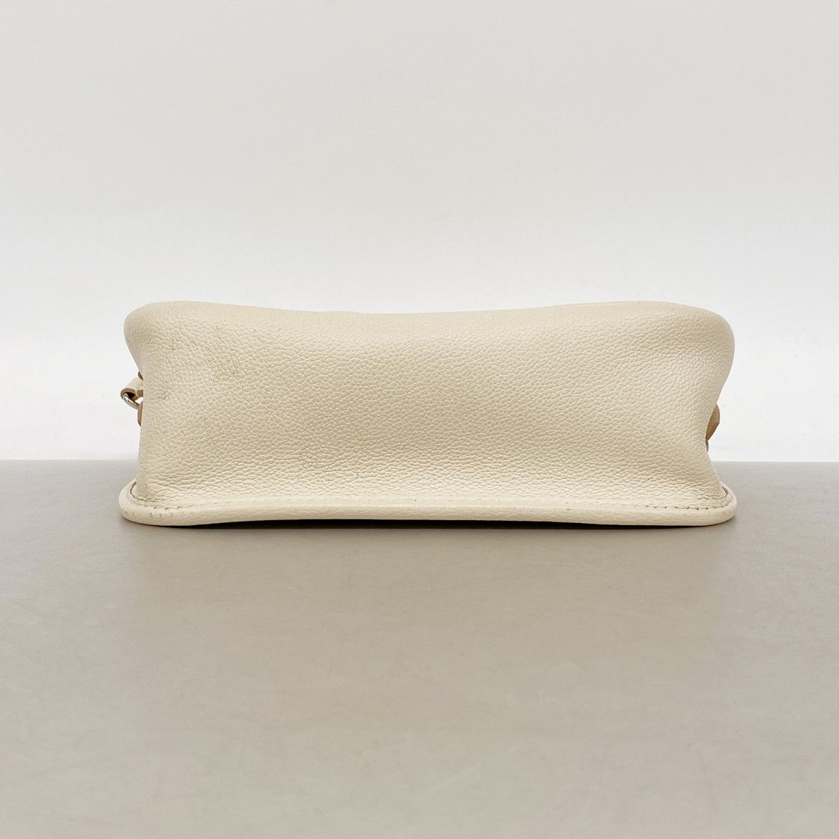 Louis Vuitton Shoulder Bag Epi Buci White — view 3