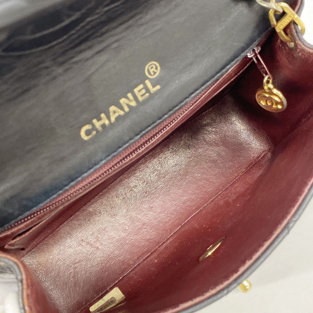 Chanel Shoulder Bag Mini Quilted Lambskin Black Gold — view 4