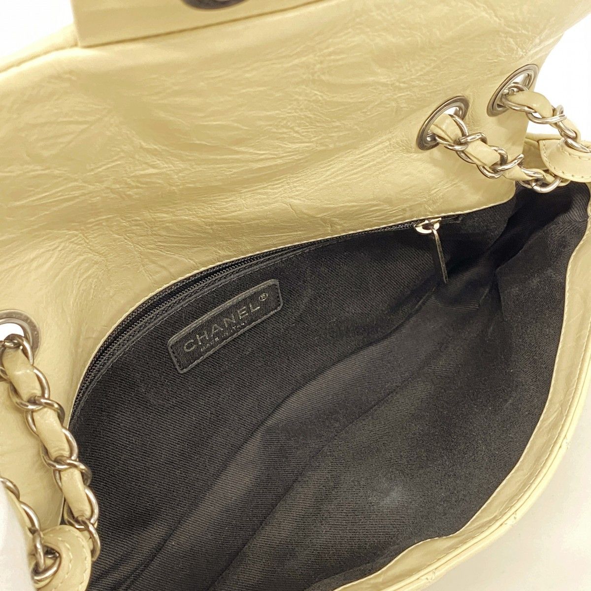 Chanel Shoulder Bag Quilted Calfskin Beige Silver — view 4