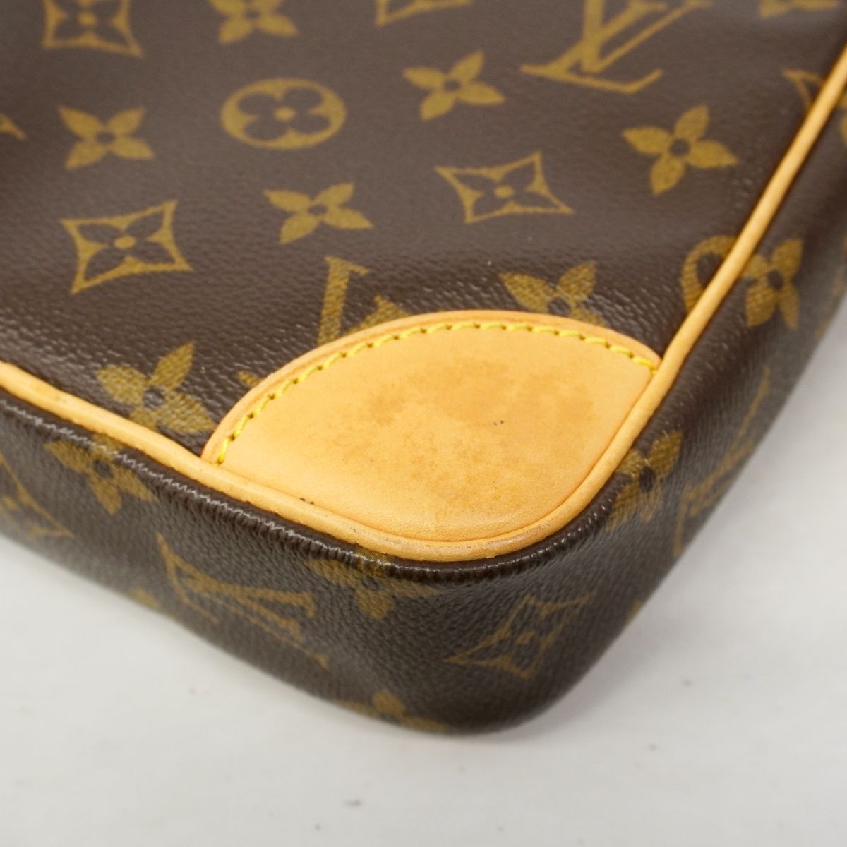 Louis Vuitton Shoulder Bag Monogram Danube Brown — view 6