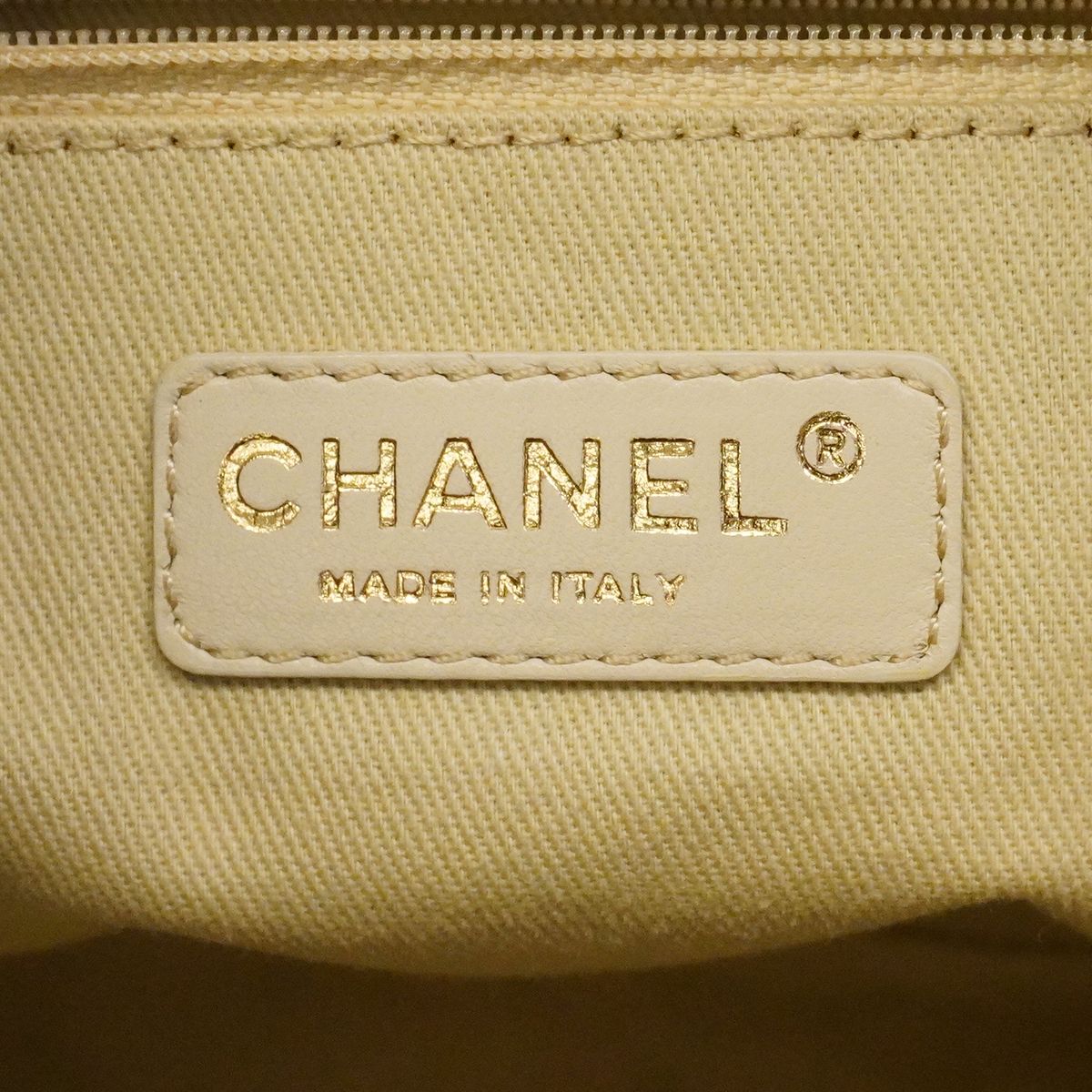 Chanel Chain Tote Deauville Denim Blue Gold — view 5