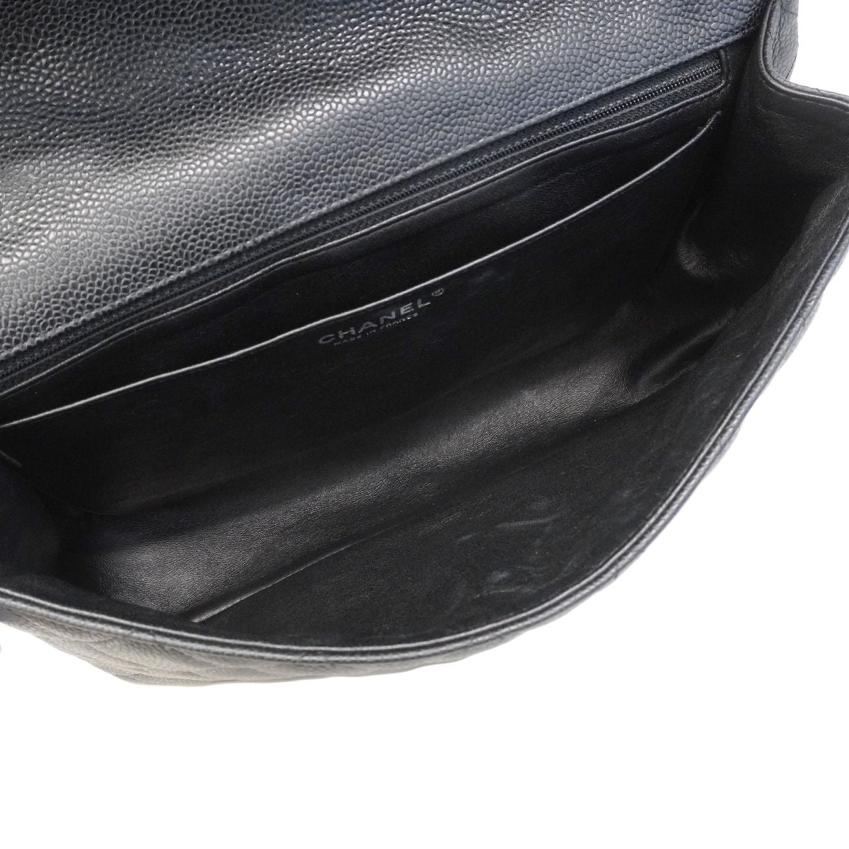 Chanel Shoulder Bag Maxi Quilted Caviar Leather Black Silver — view 4
