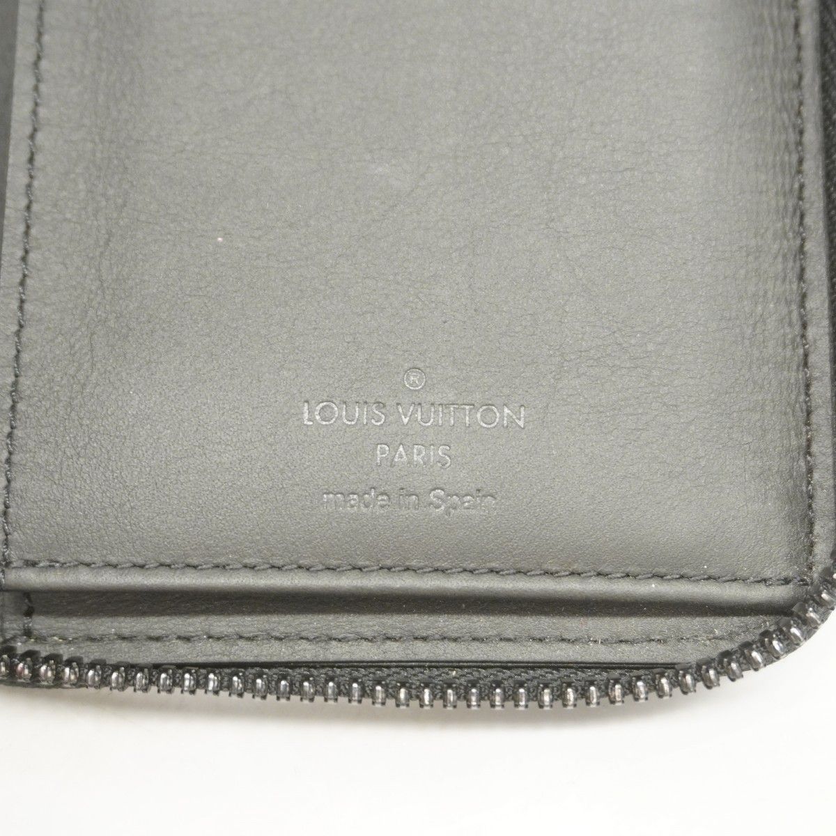 Louis Vuitton Wallet Monogram Taurillon Zippy Walletvertical Noir — view 4