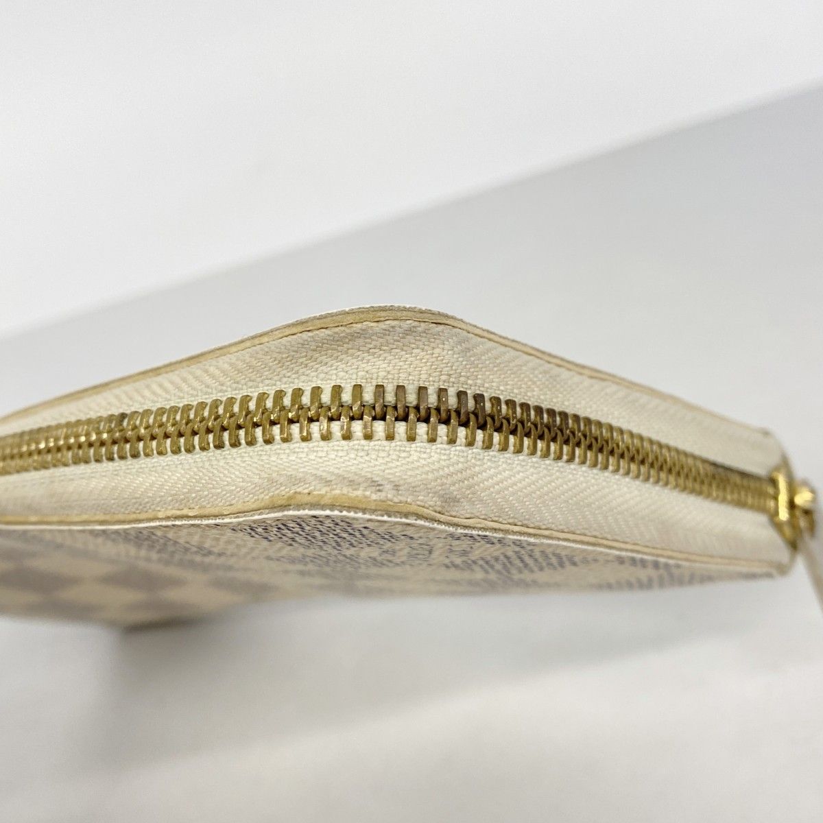 Louis Vuitton Wallet Damier Azur Zippy White — view 6
