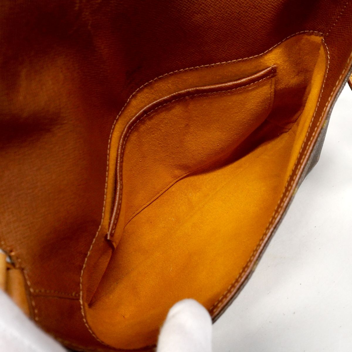 Louis Vuitton Shoulder Bag Monogram Musette Brown — view 4