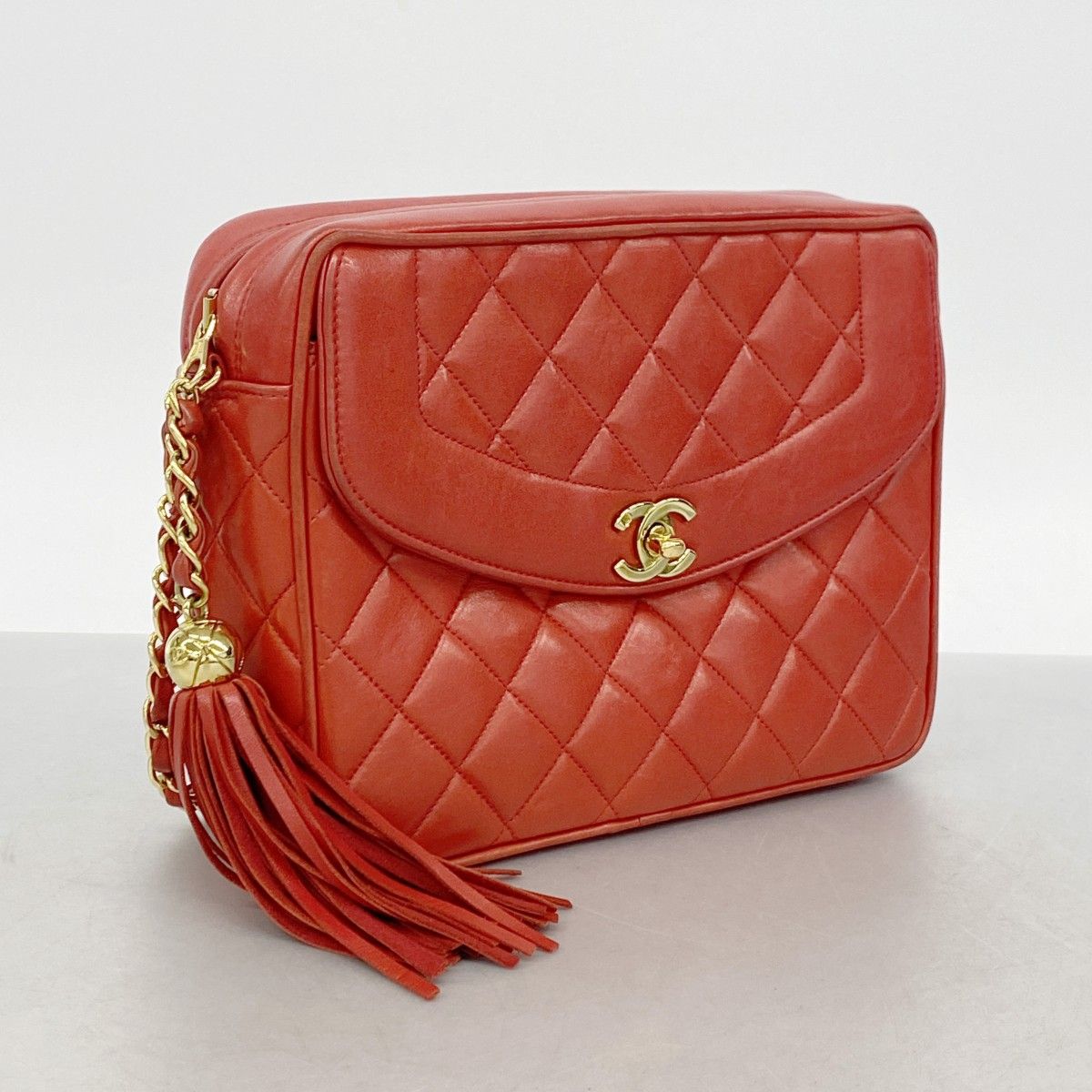 Chanel Shoulder Bag Quilted Lambskin Red Gold — view 2