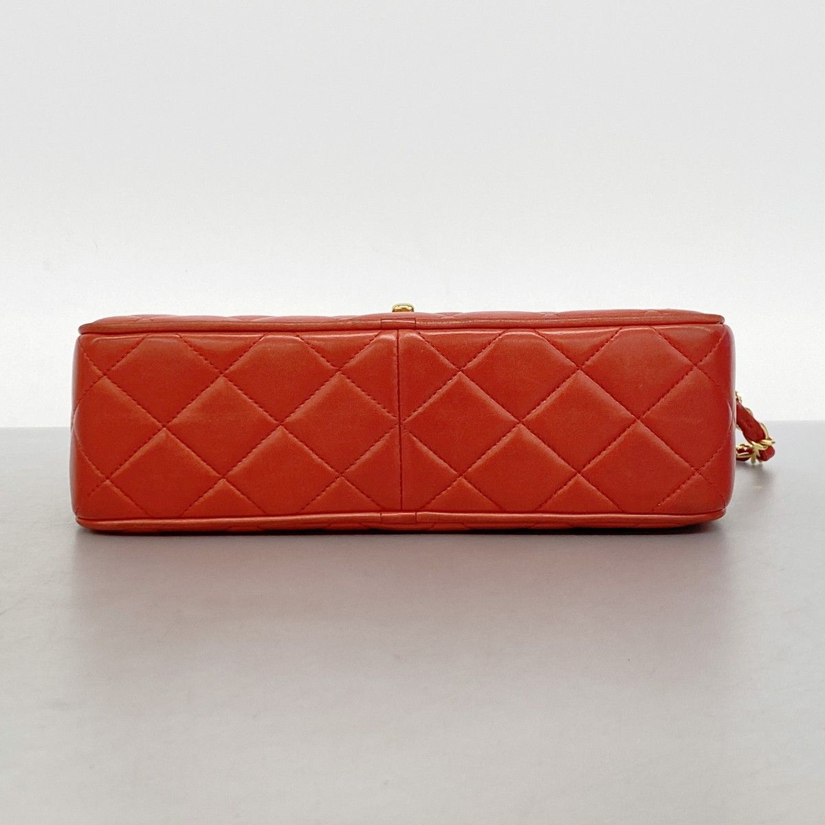 Chanel Shoulder Bag Quilted Lambskin Red Gold — view 3