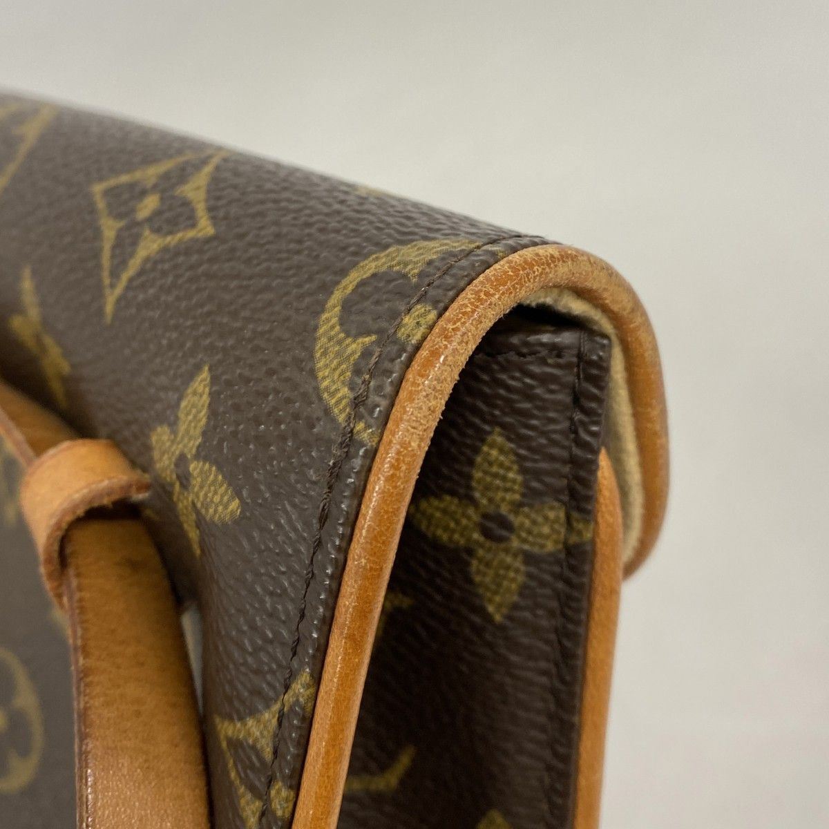 Louis Vuitton Waist Bag Monogram Pochette Brown — view 7