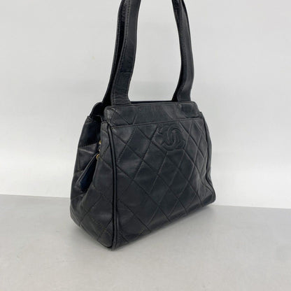 Chanel Handbag Quilted Lambskin Black Gold — view 2