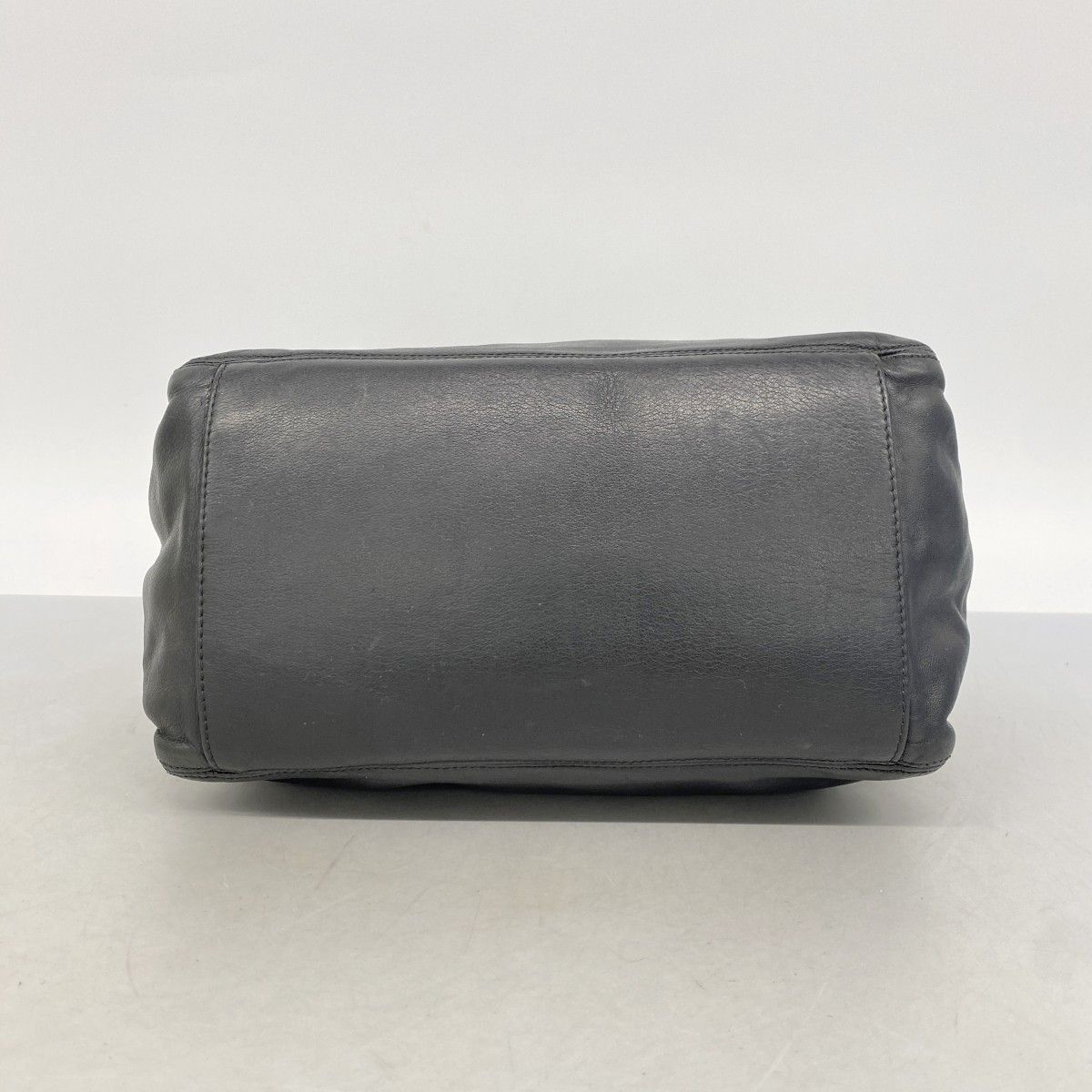Chanel Tote Lambskin Black Gold — view 3