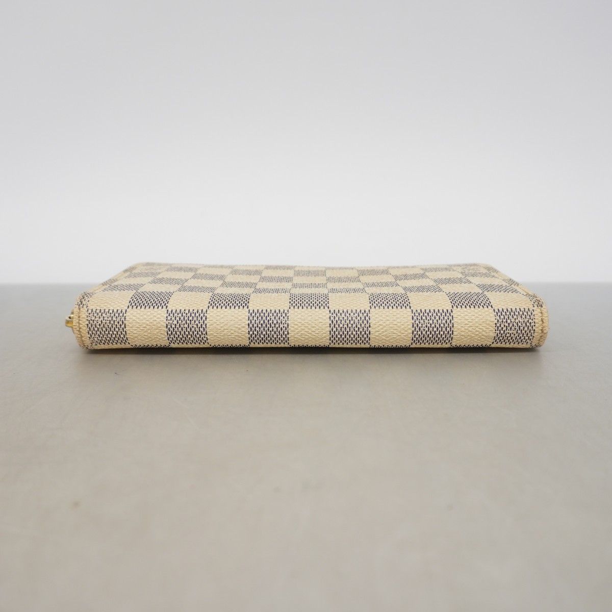Louis Vuitton Wallet Damier Azur Zippy White — view 2