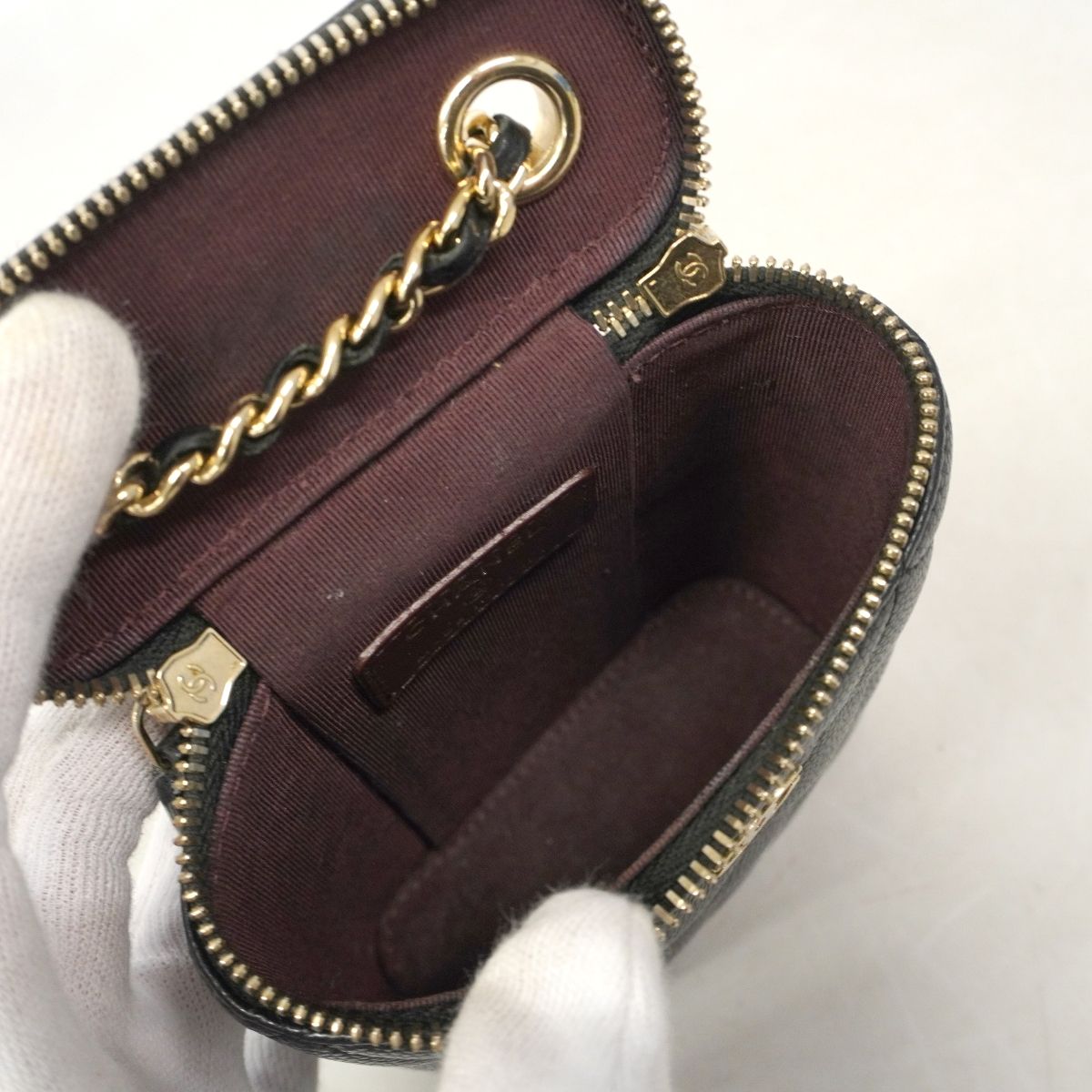Chanel Shoulder Bag Quilted Caviar Leather Black Champagne Gold — view 4