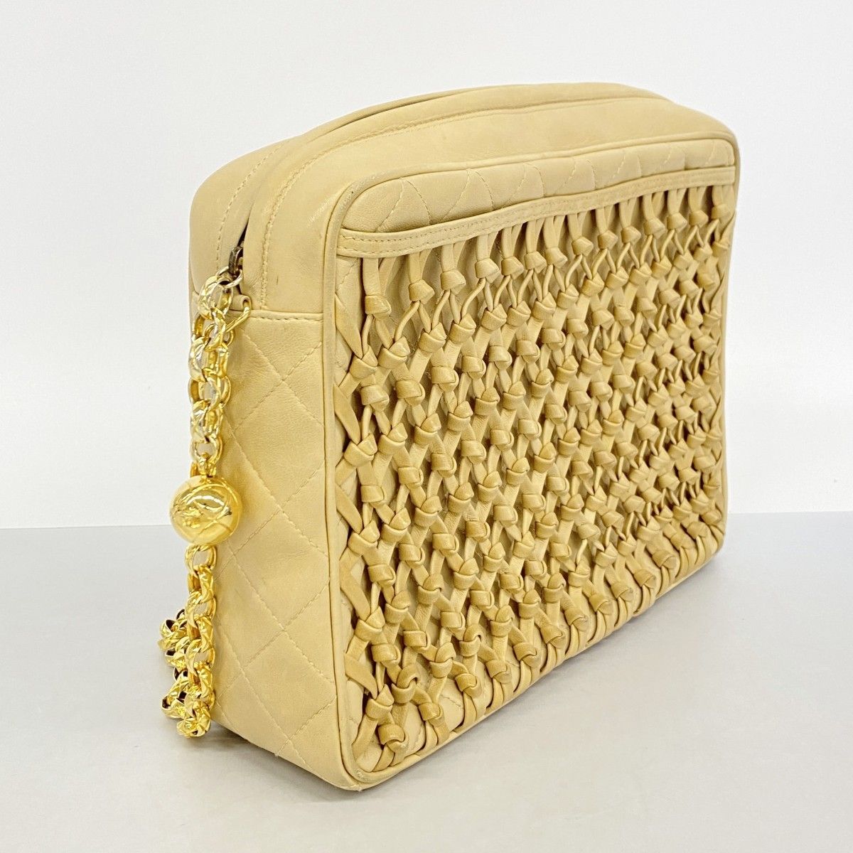 Chanel Shoulder Bag Quilted Lambskin Beige Gold — view 2