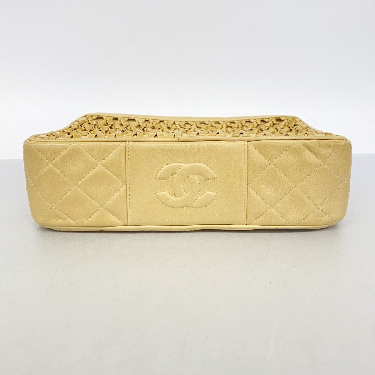Chanel Shoulder Bag Quilted Lambskin Beige Gold — view 3