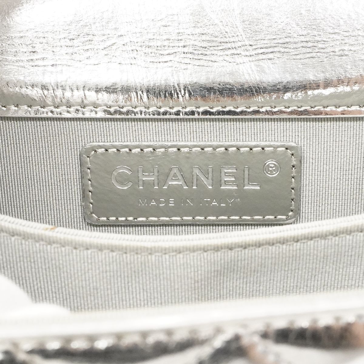 Chanel Shoulder Bag Boy Silver — view 5