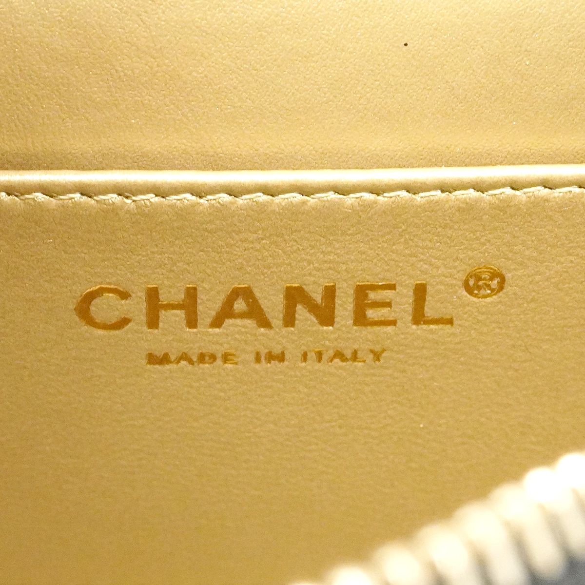 Chanel Shoulder Bag Lambskin Black Gold — view 5