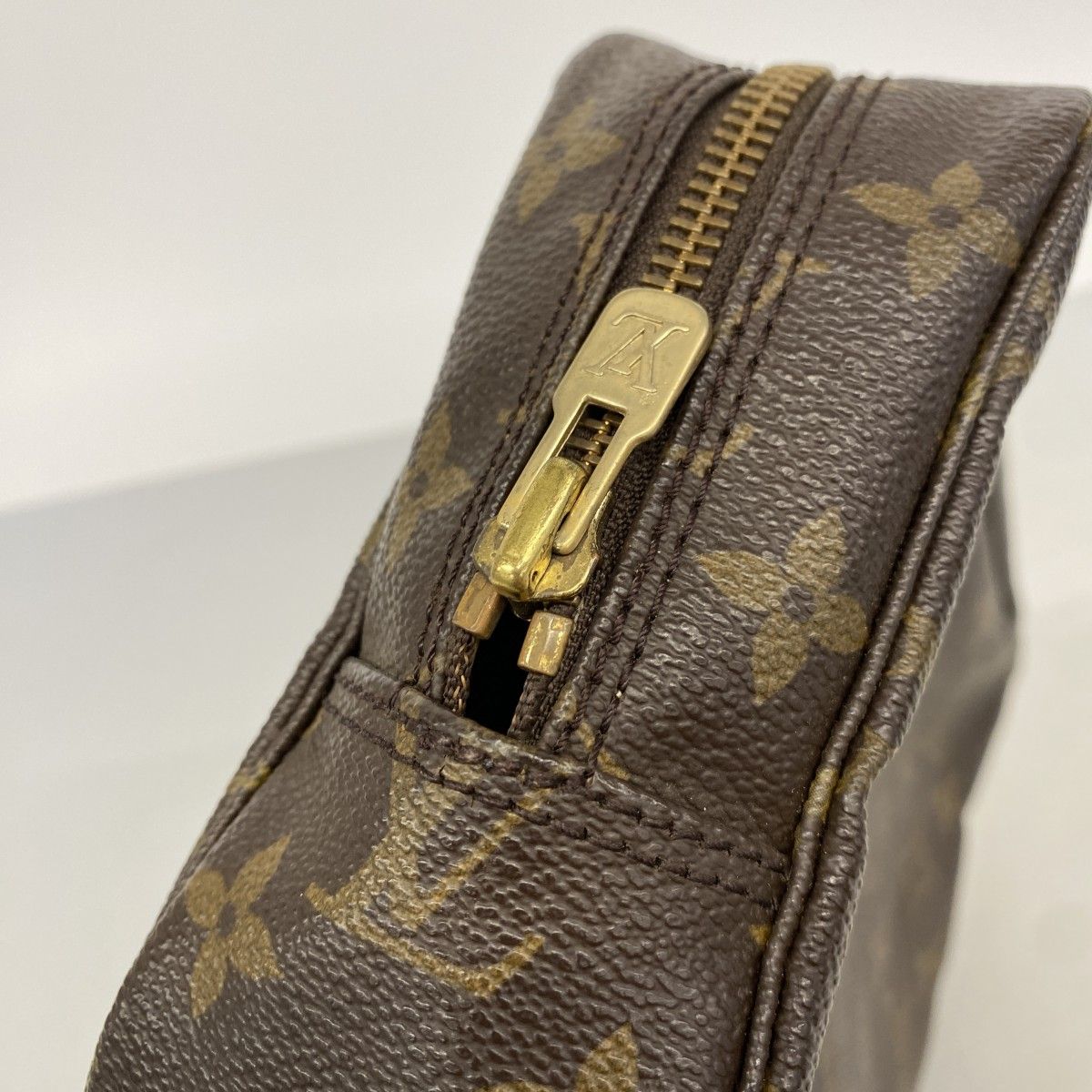 Louis Vuitton Pouch Monogram Trousse Toilette 23 Brown — view 8