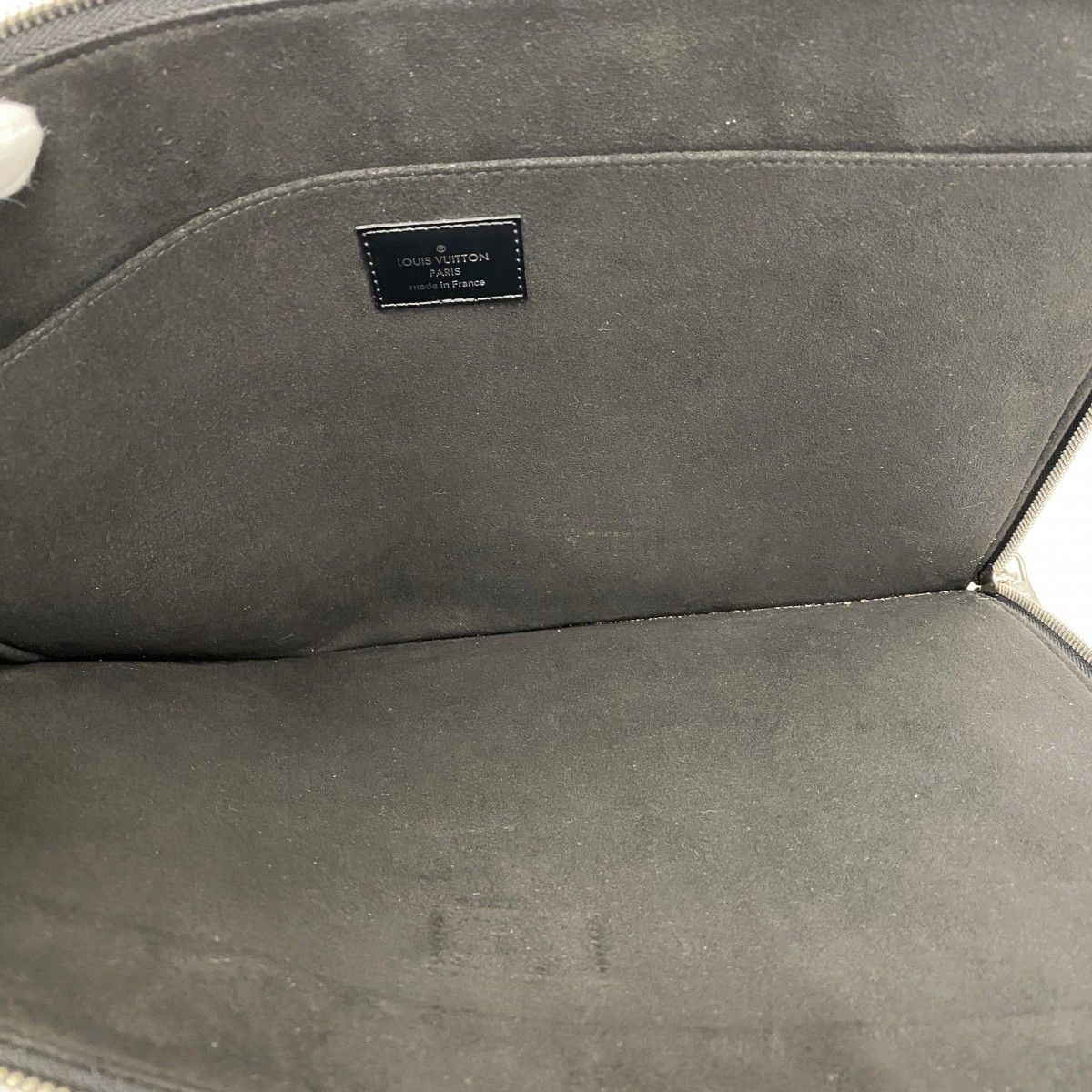 Louis Vuitton Clutch Epi Pochette GM NM Noir — view 4
