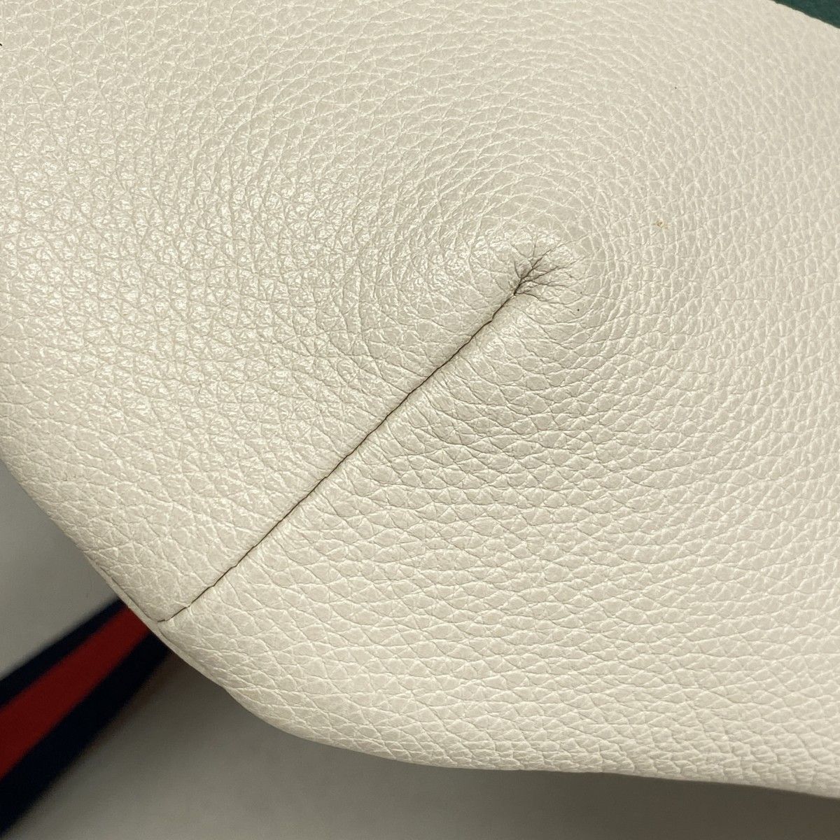 Gucci Waist Bag Leather White Gold — view 8