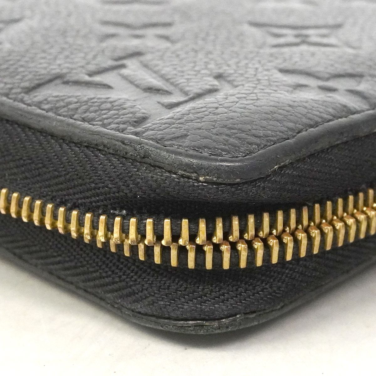 Louis Vuitton Wallet Monogram Empreinte Zippy Noir — view 8