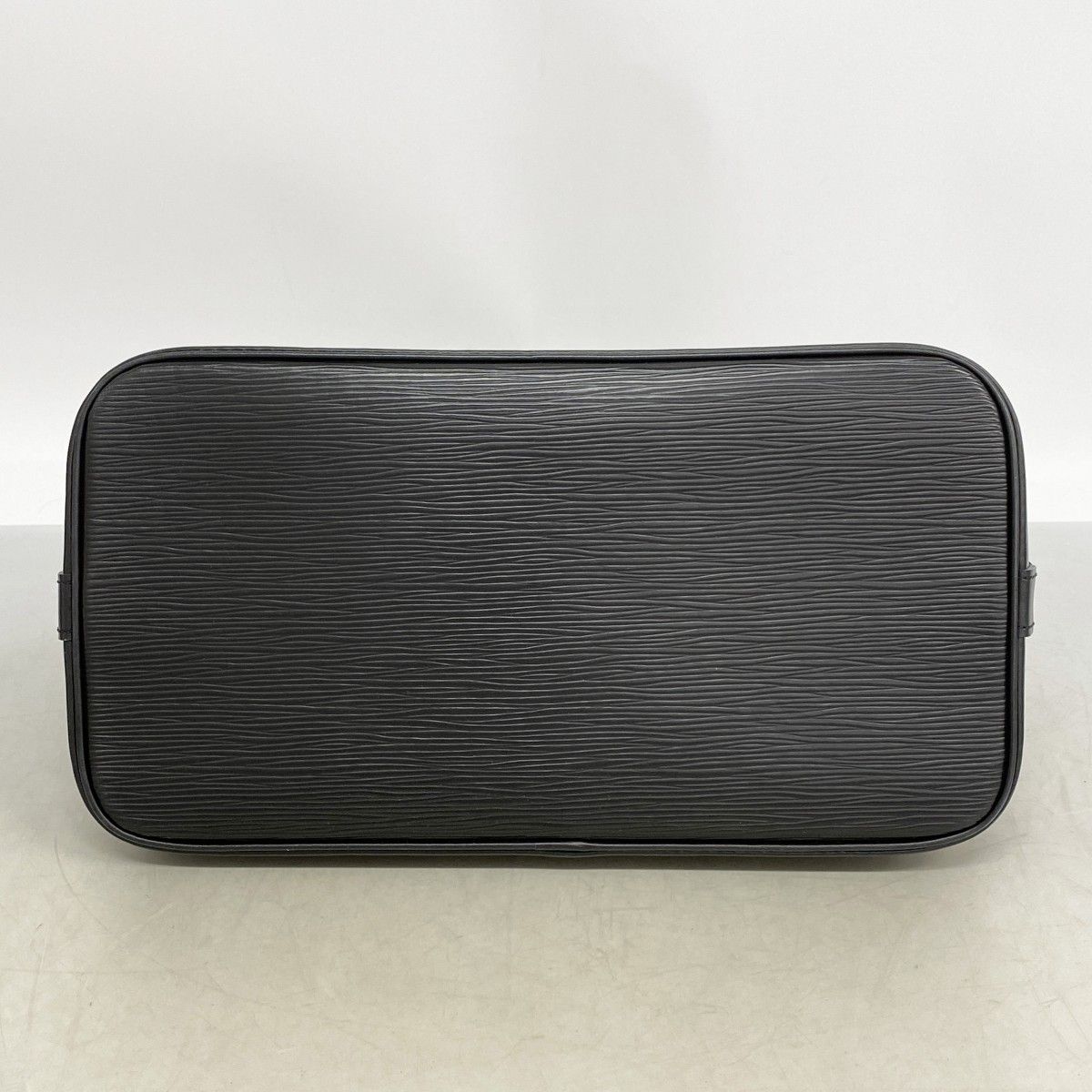 Louis Vuitton Handbag Epi Alma Noir — view 3