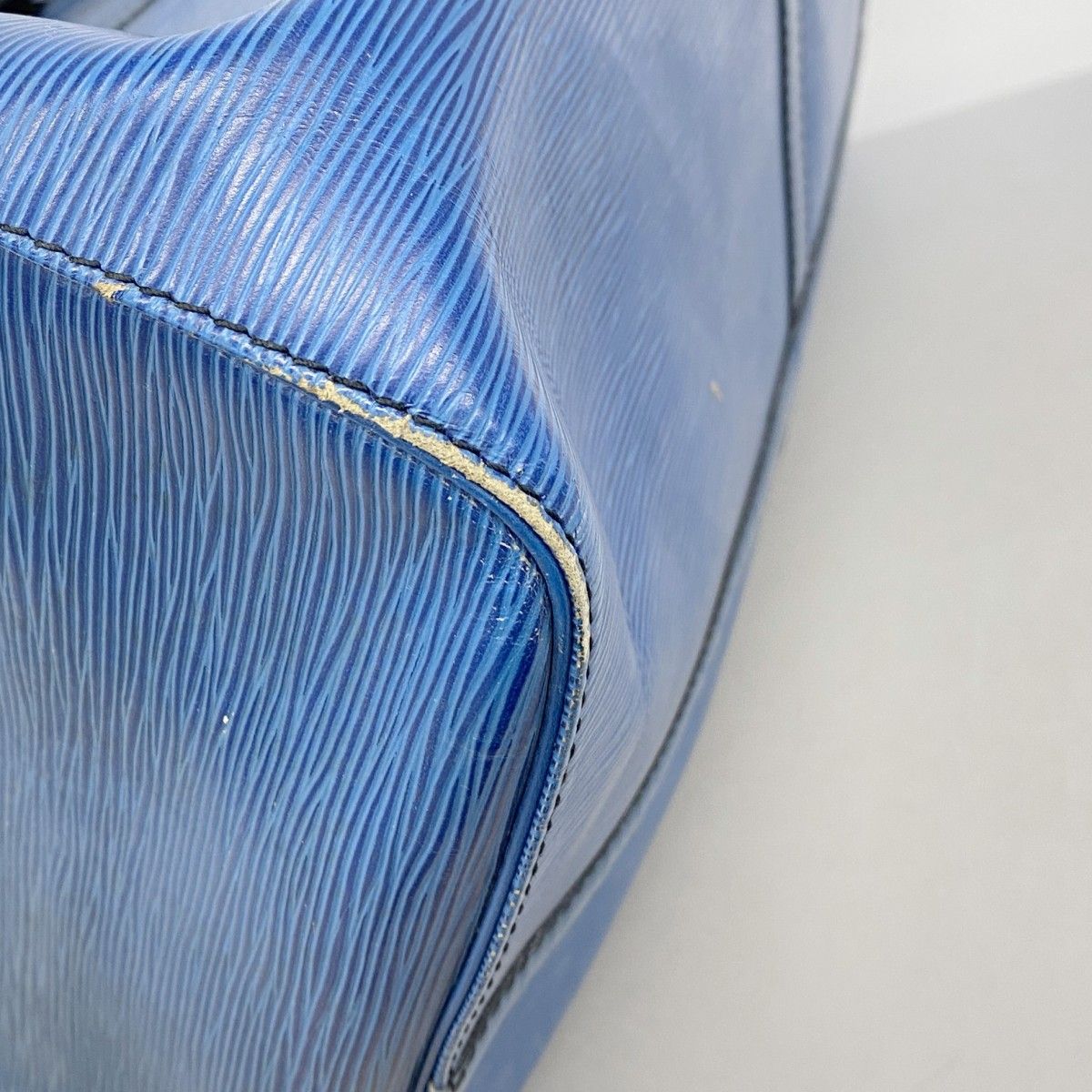 Louis Vuitton Boston Bag Epi Keepall 60 Blue — view 7