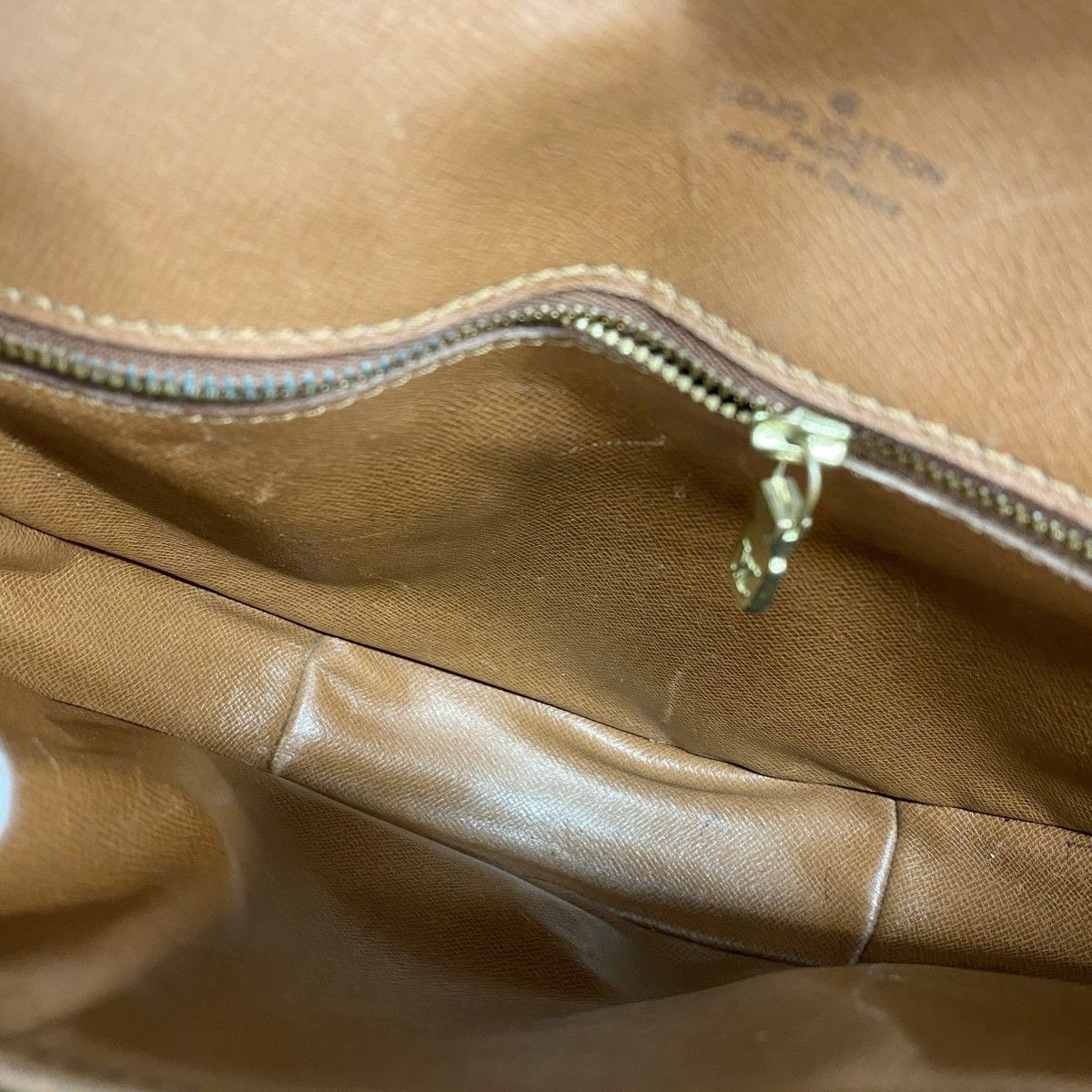 Louis Vuitton Shoulder Bag Monogram Cite MM Brown — view 4