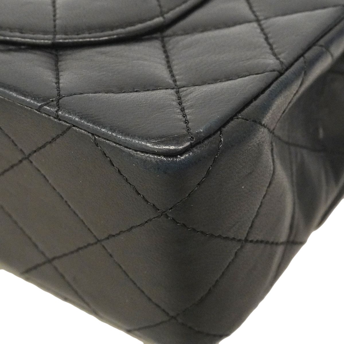 Chanel Shoulder Bag Quilted Lambskin Black Gold — view 7