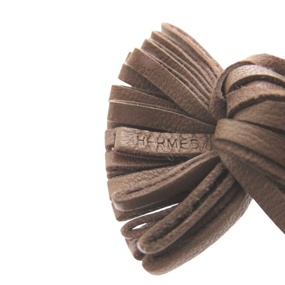 Hermes Carmencita Grand Pom 20 Agno Milo Etoupe Key Holder Brown — view 4