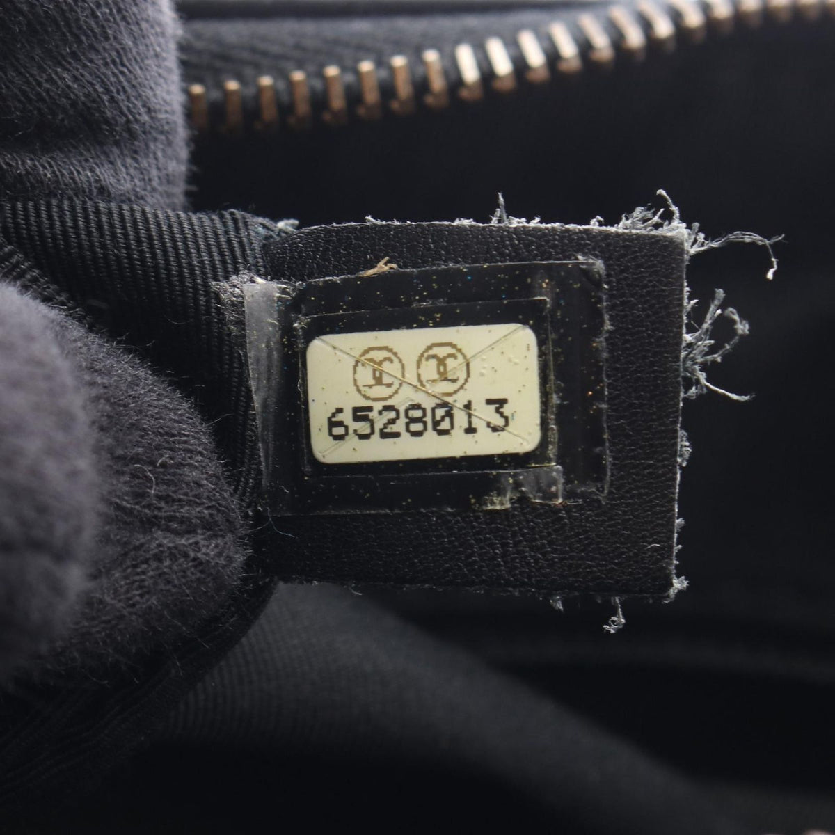 Chanel Tote Bag Wild Stitch Black Leather — view 5