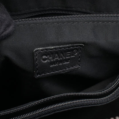 Chanel Tote Bag Wild Stitch Black Leather — view 4