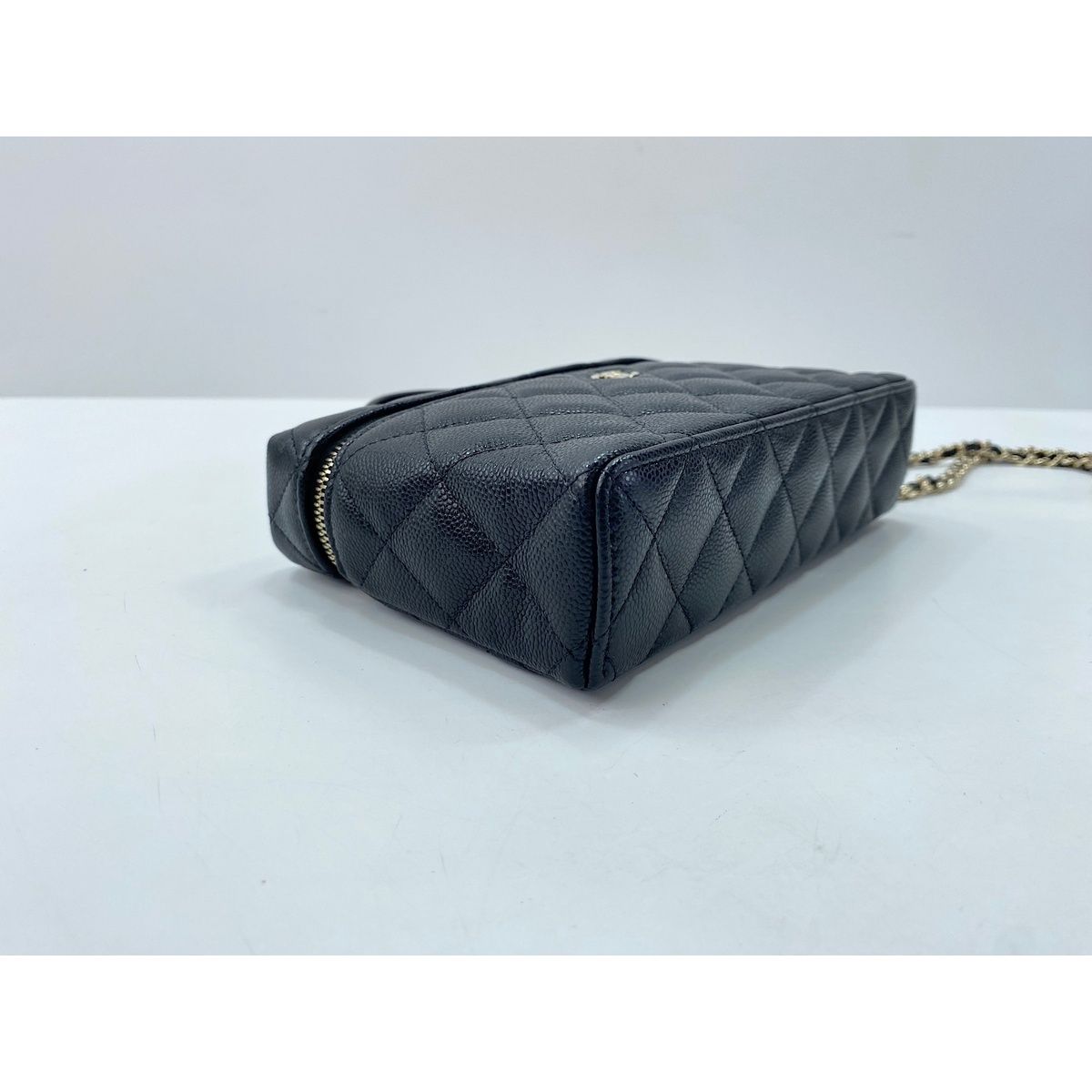 Chanel Shoulder Bag Quilted — view 7