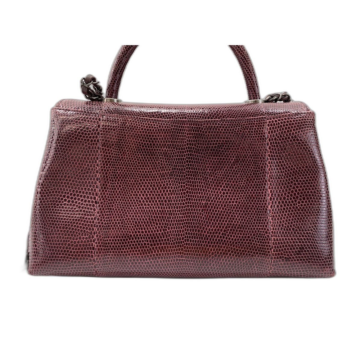 Chanel Shoulder Bag 28 — view 3