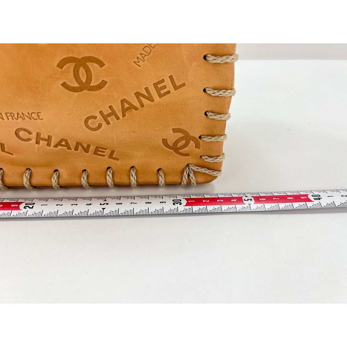 Chanel Shoulder Bag Maxi Quilted — view 4
