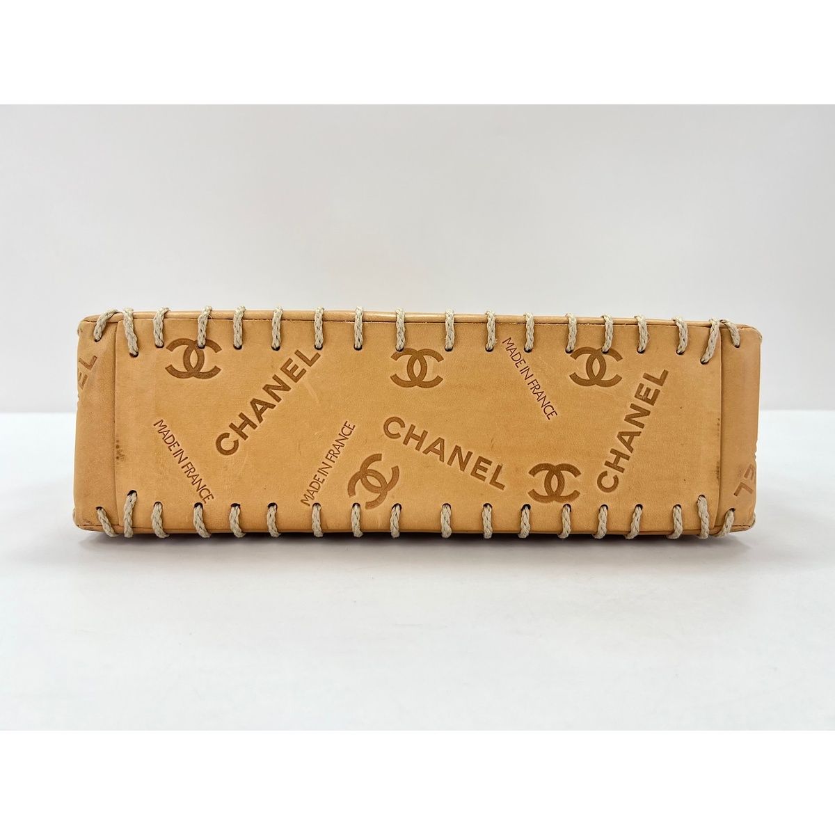Chanel Shoulder Bag Maxi Quilted — view 7