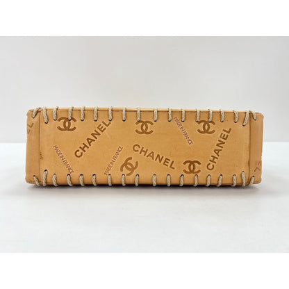 Chanel Shoulder Bag Maxi Quilted — view 7